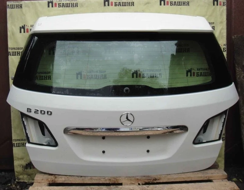 Крышка багажника Mercedes B-Class