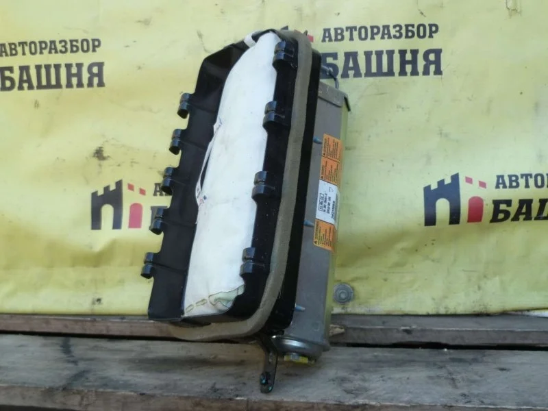 Подушка безопасности пассажира Ford Explorer