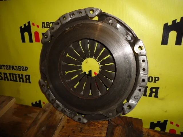 Корзина сцепления Nissan Note 30210ED800 E11