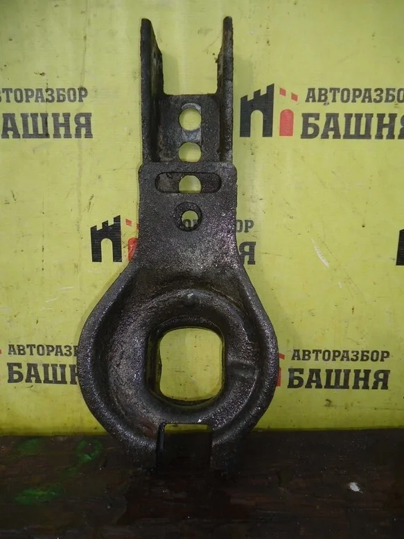 Рычаг поперечный Volvo S60 9157103, задний правый