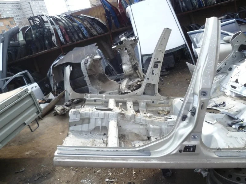 Порог кузова Nissan Almera B10