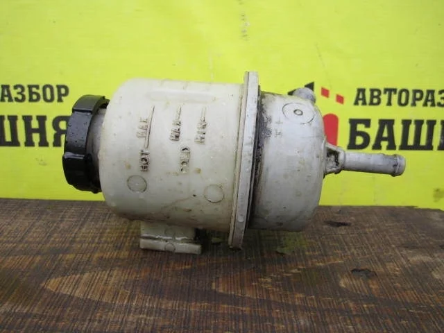 Бачок гур Infiniti Qx56 491807S000 JA60