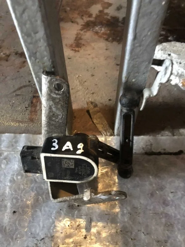 Датчик дорожного просвета Bmw 5 37146870000 G30, передний