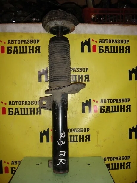 Амортизатор Audi Q3