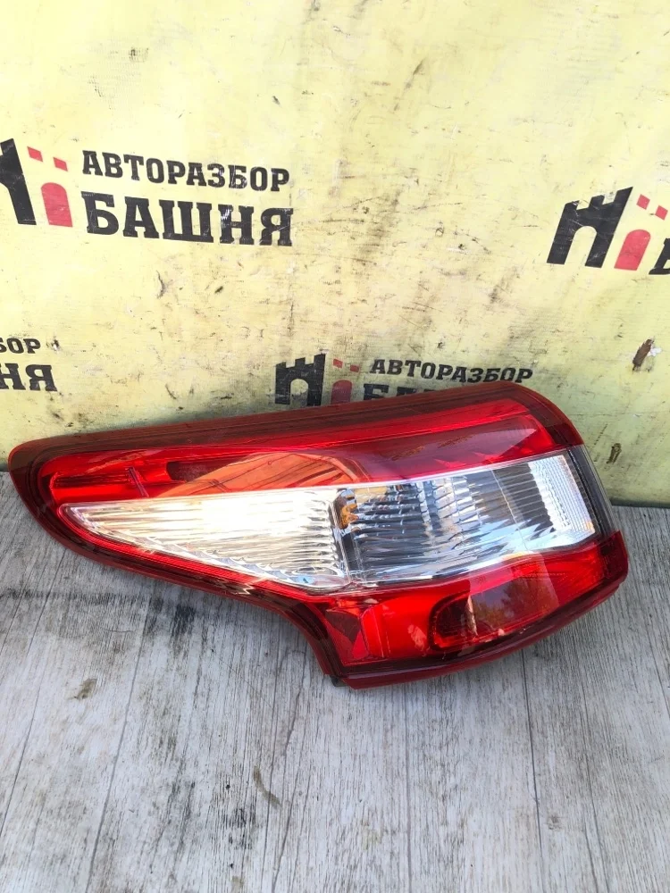 Фонарь наружний Nissan Qashqai 2016 J11