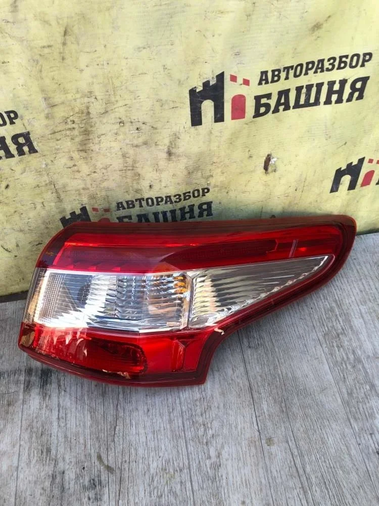 Фонарь наружний Nissan Qashqai 2016 J11