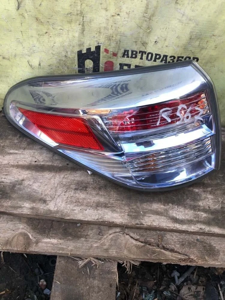 Фонарь наружний Lexus RX450 2010 GYL15