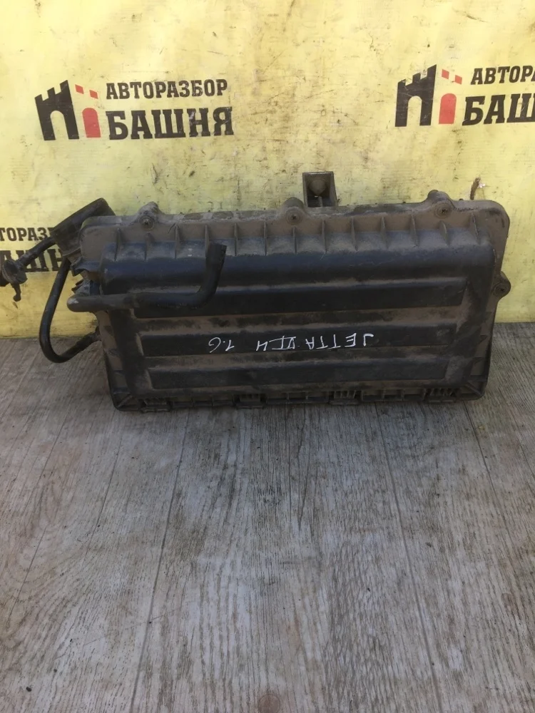 Корпус воздушного фильтра Volkswagen Jetta 2014 036129611CN CFNA