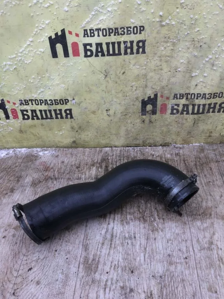 Патрубок интеркулера Jaguar Xf 2011 C2C36495 3.0D