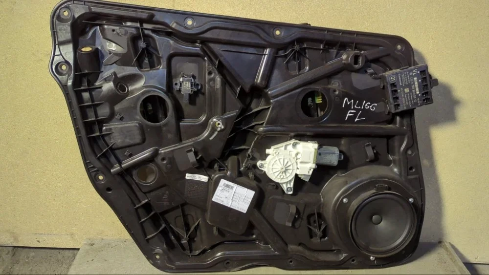 Стеклоподьемник Mercedes -Class 2014 W166