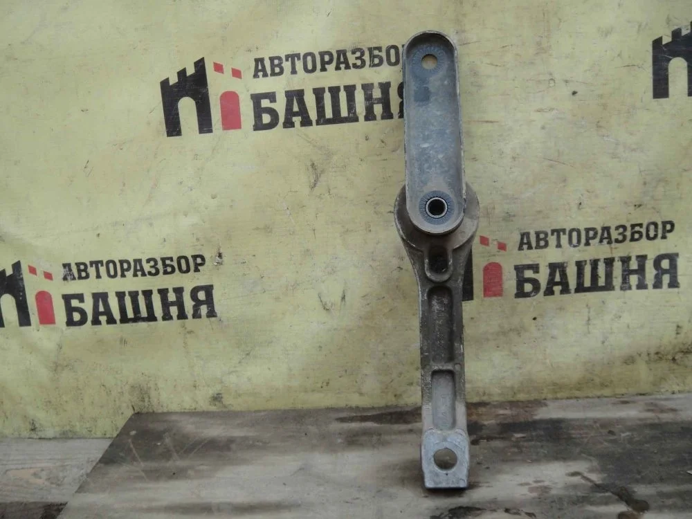 Подушка двигателя Skoda Yeti 2014 1K0199855BA CBZB, задняя