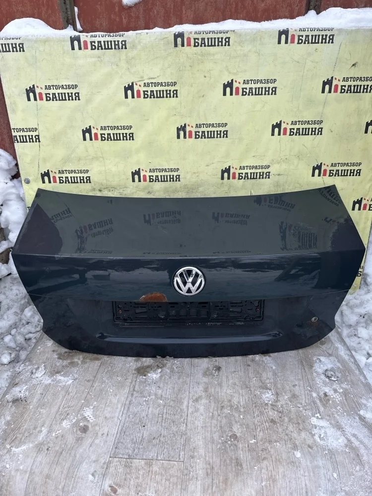 Крышка багажника Volkswagen Polo 2011 5