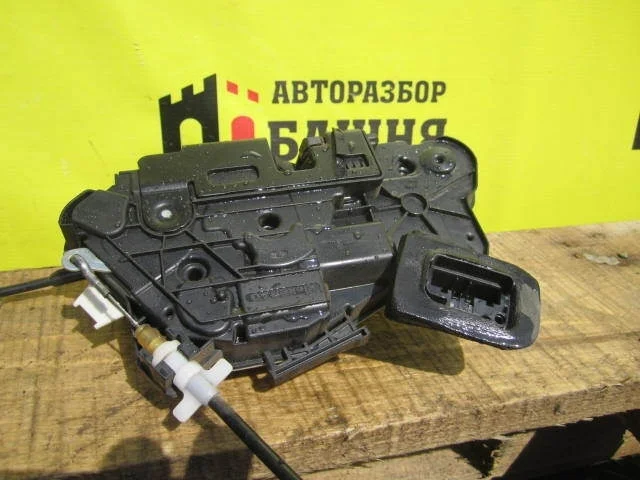 Замок двери Volkswagen Polo 2019 6RD837016E 5 CWVA, передний правый