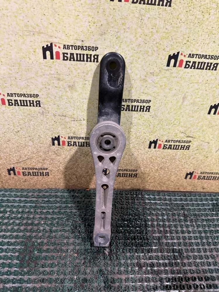 Подушка двигателя Skoda Yeti 2013 1K0199855BD CBZB, передняя