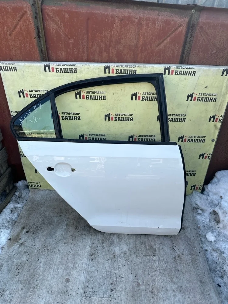 Дверь Volkswagen Jetta 2014