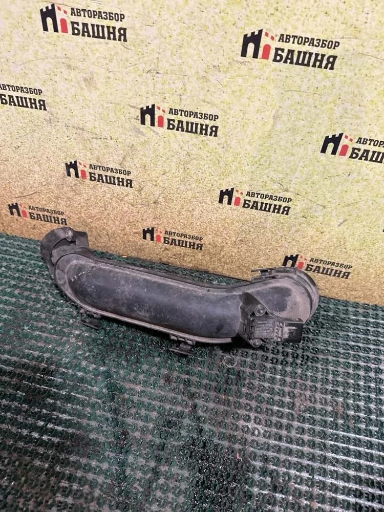 Патрубок интеркулера Skoda Yeti 2013 03F145673F CBZB