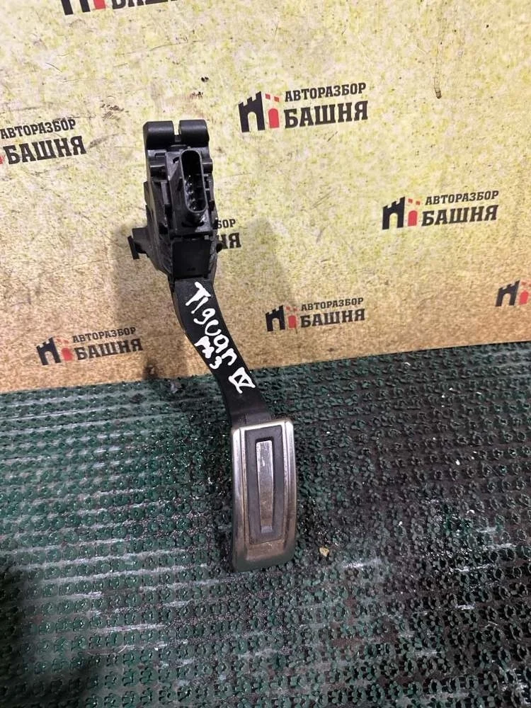 Педаль газа Volkswagen Tiguan 2019 5Q1723503J CZDA