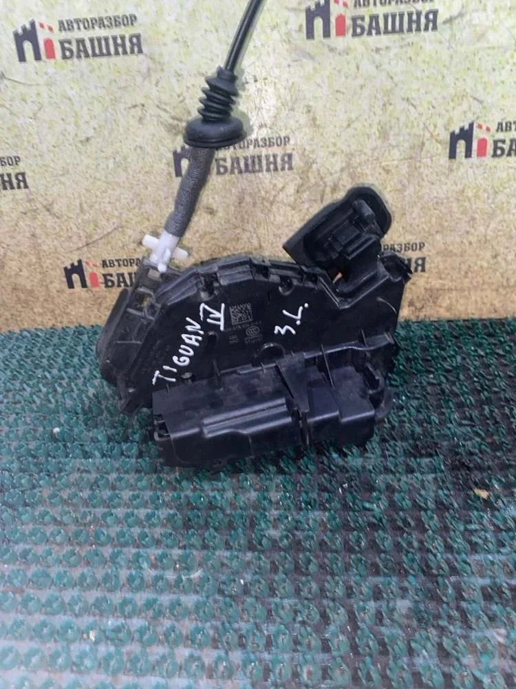 Замок двери Volkswagen Tiguan 2019 5TA839015L CZDA, задний левый