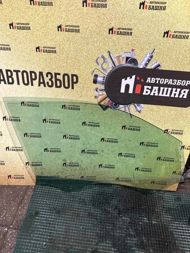 Стекло двери Volkswagen Tiguan 2019