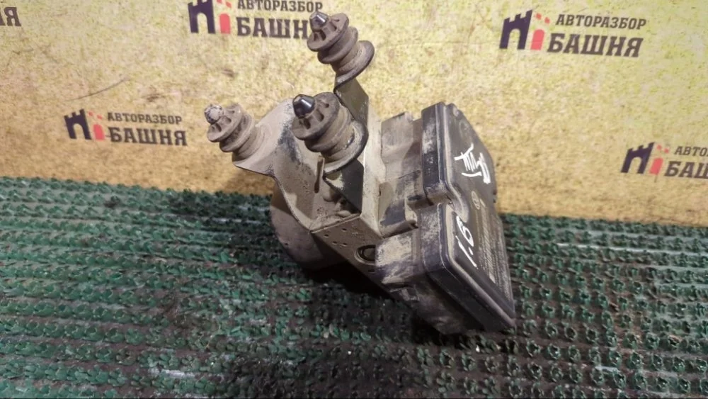 Блок управления ABS Skoda Octavia 1K0907379AK