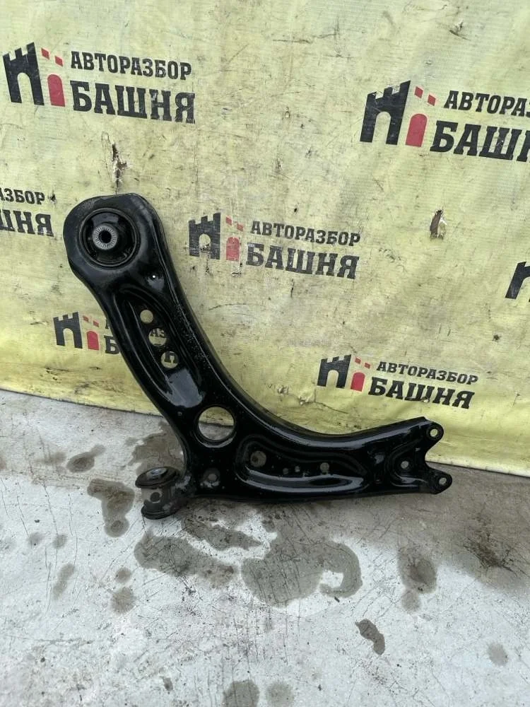 Рычаг Skoda Octavia 2018 5Q0407151L A7 CWVA, передний левый