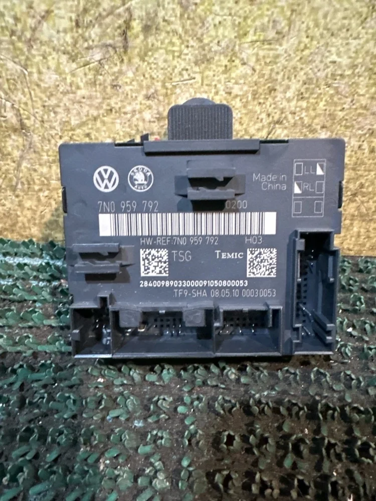 Блок комфорта Skoda Yeti 2010 7N0959792 CBZB