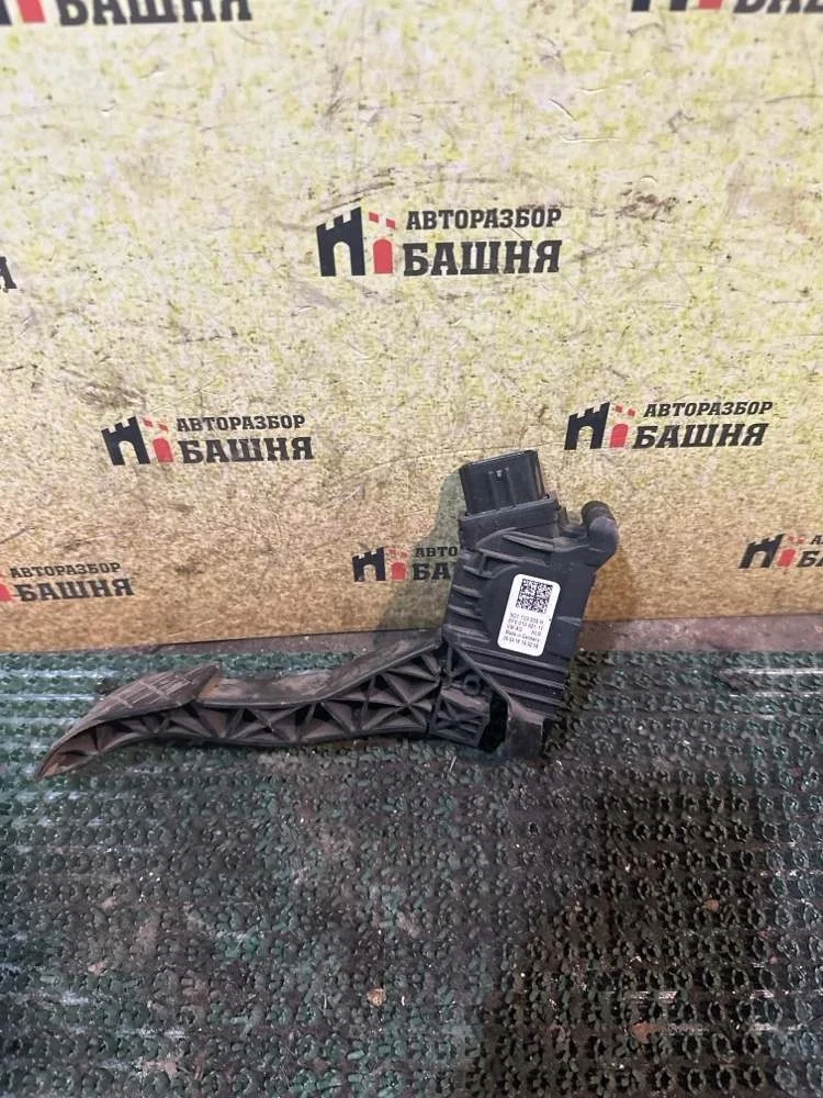 Педаль газа Skoda Octavia 2018 5Q1723503H A7 CWVA