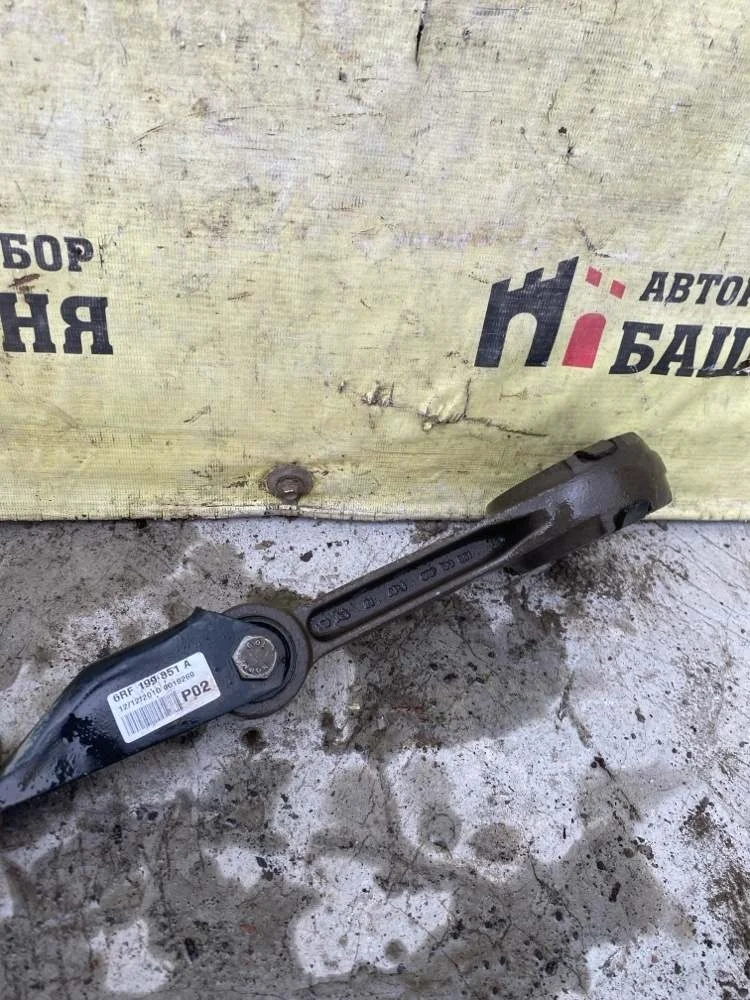 Подушка двигателя Volkswagen Polo 2011 6RF199851A 5 CFNA, передняя