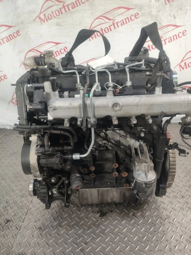 Двигатель Kia Carnival 2006