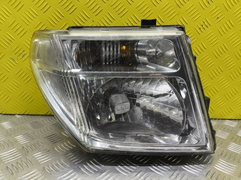 Фара правая Nissan Pathfinder (R51M) 2004-2013 2009