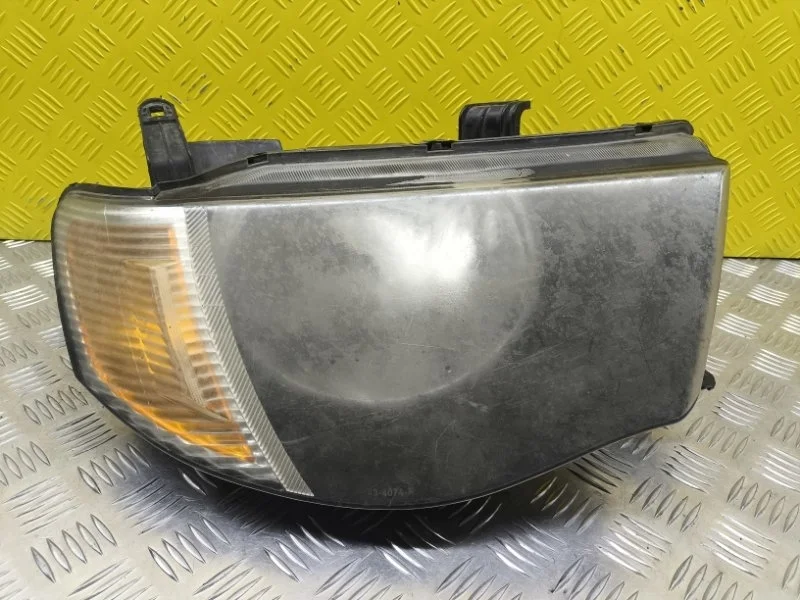 Фара правая Mitsubishi L200 (2006-2015) 2010