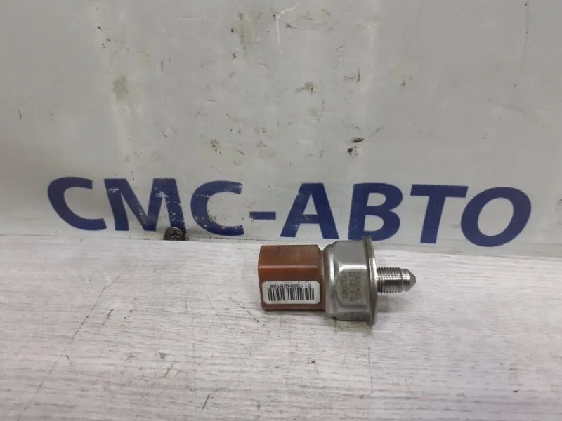 Датчик давления топлива Volkswagen Touareg 03C906051C NF