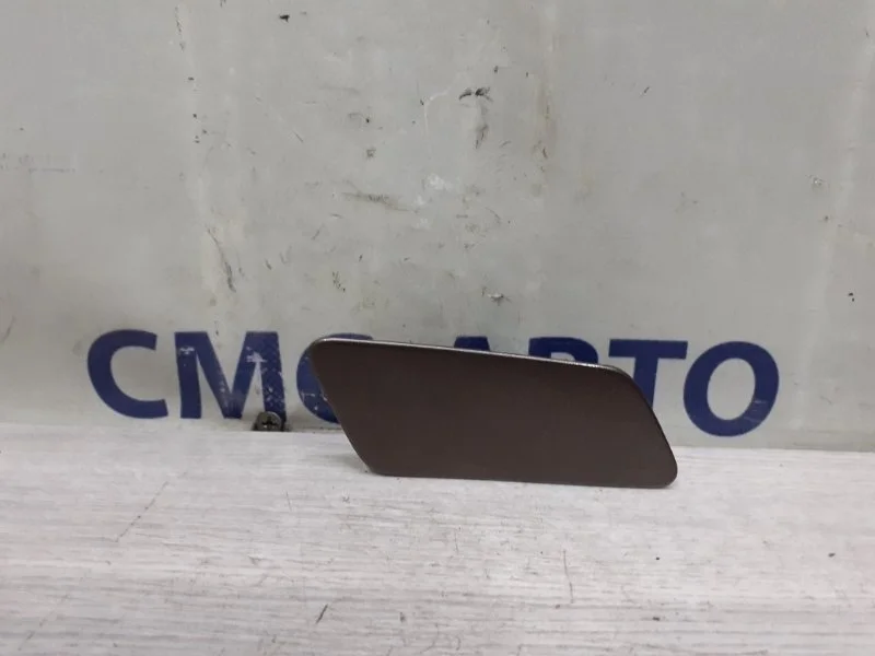 Крышка форсунки фароомывателя Volkswagen Touareg 7P6807938 NF, правая