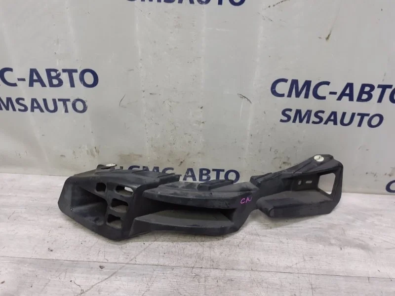 Кронштейн бампера Porsche Cayenne 95850539400 958 3.0. 06EC, задний правый