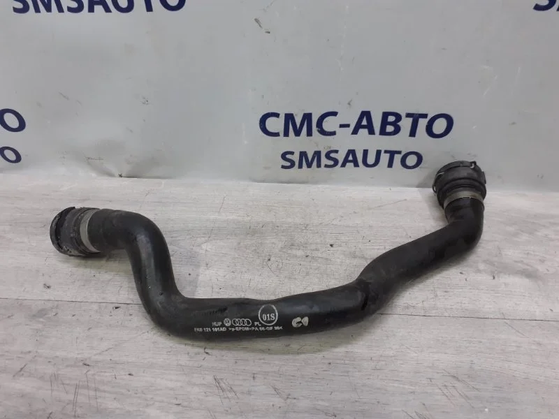 Патрубок охлаждения Audi A5 8K0121101AD 8T 2.0T CDN