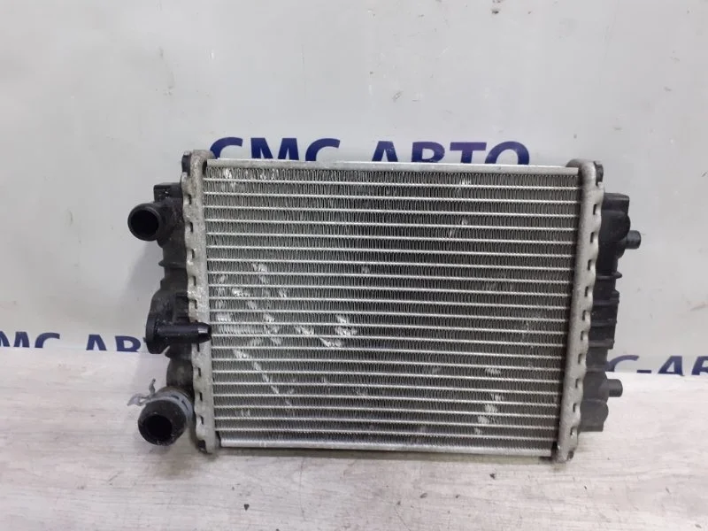 Радиатор дополнительный Audi A8 8K0121212B D4 3.0 CRE