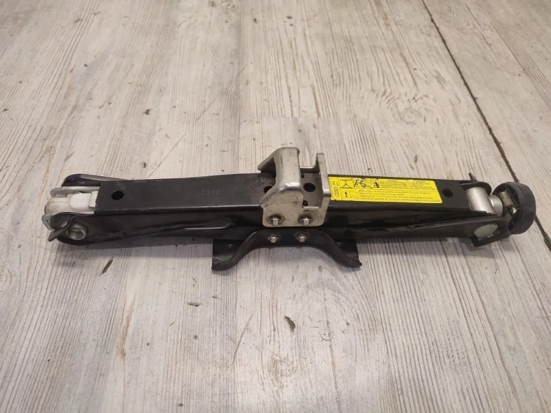 Домкрат Audi A4 2008-2012 8K