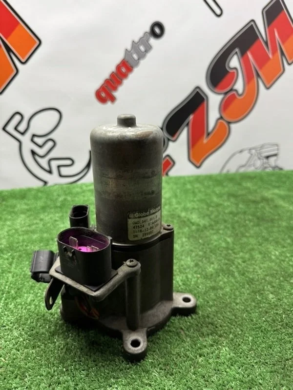 Мотор блокировки межосевого дифференциала Volkswagen Touareg 0AD341601B 7LA