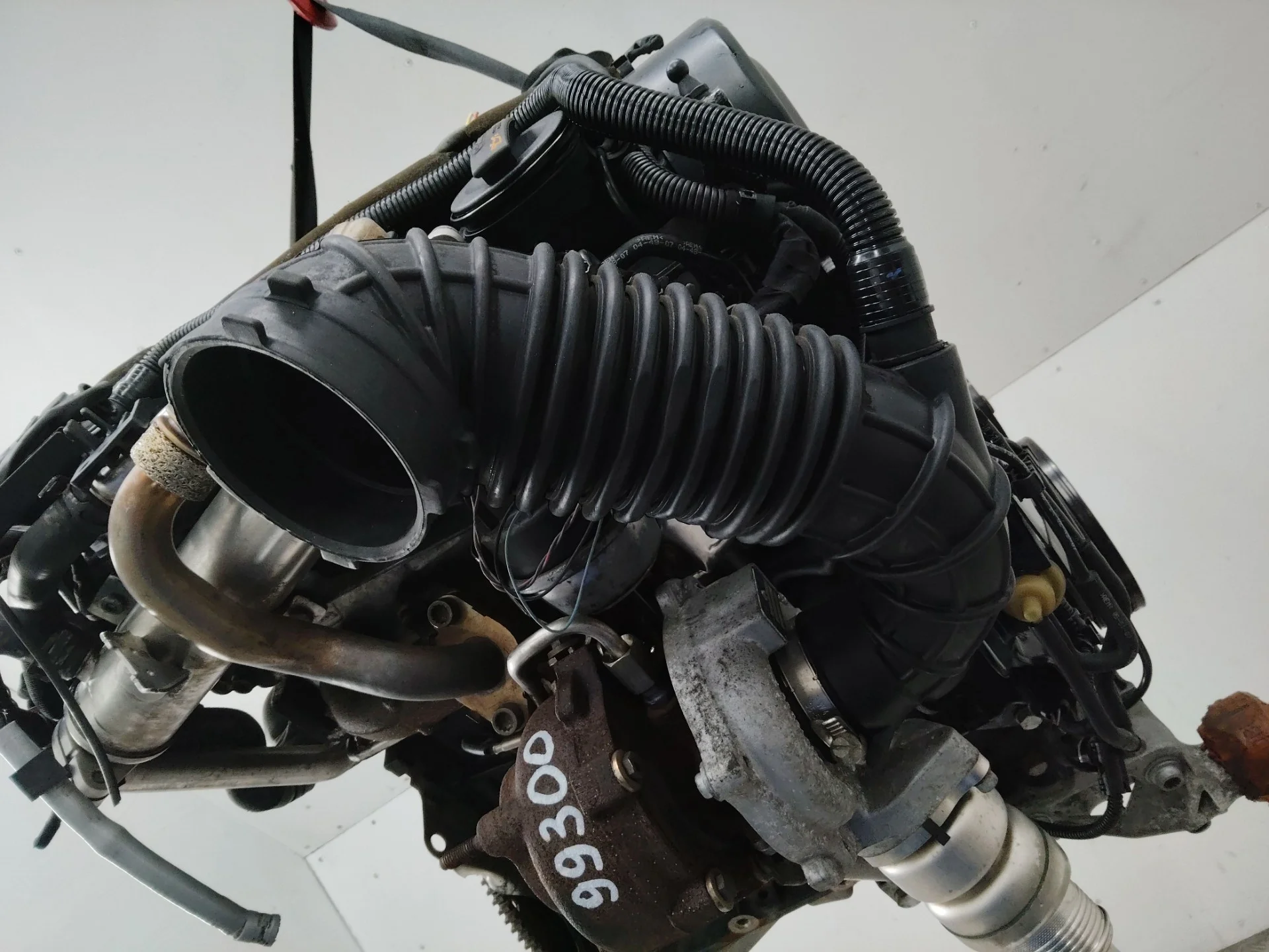 патрубок воздушного фильтра левый Audi A4 B8