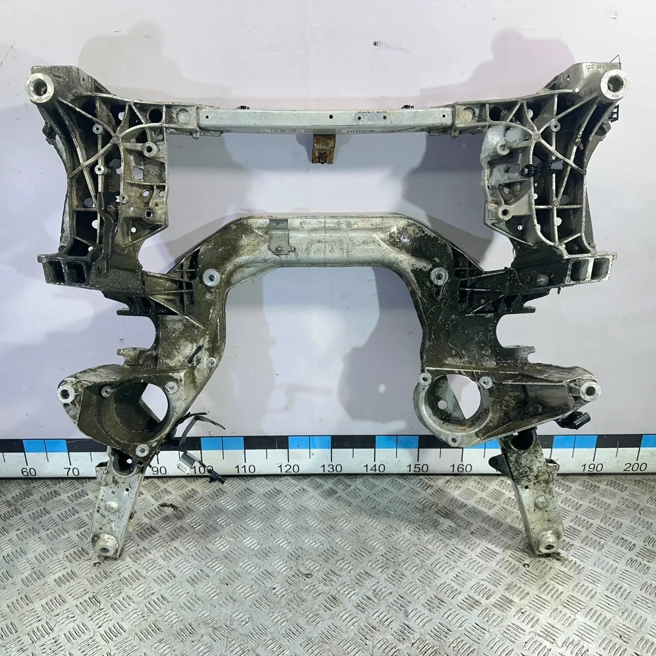 [Б/У] Балка передняя BMW 5 F10/F11, 6 F06 - 4WD [Код: 00289507 ]