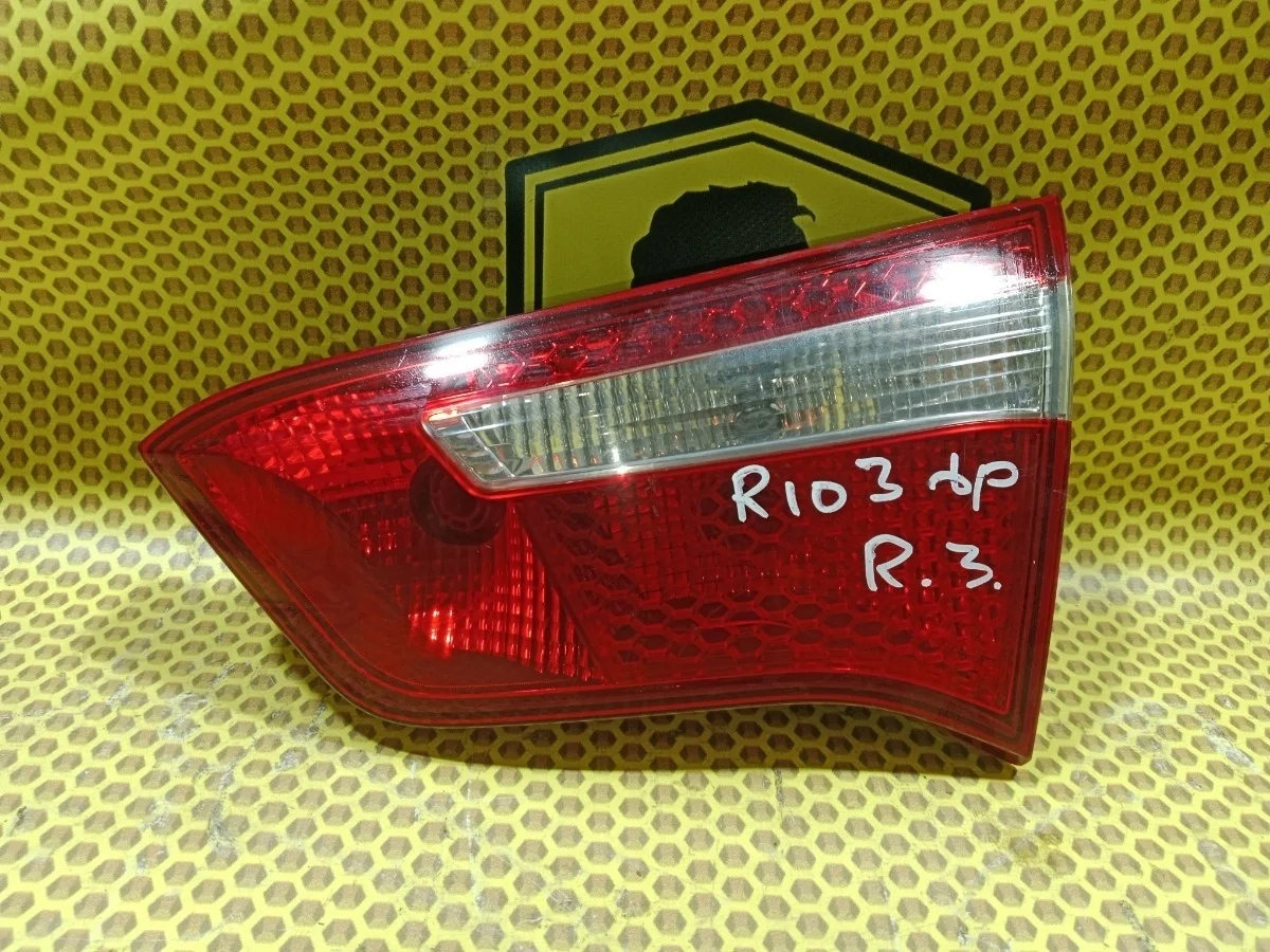 Фонарь в крышку KIA Rio 2012 QB