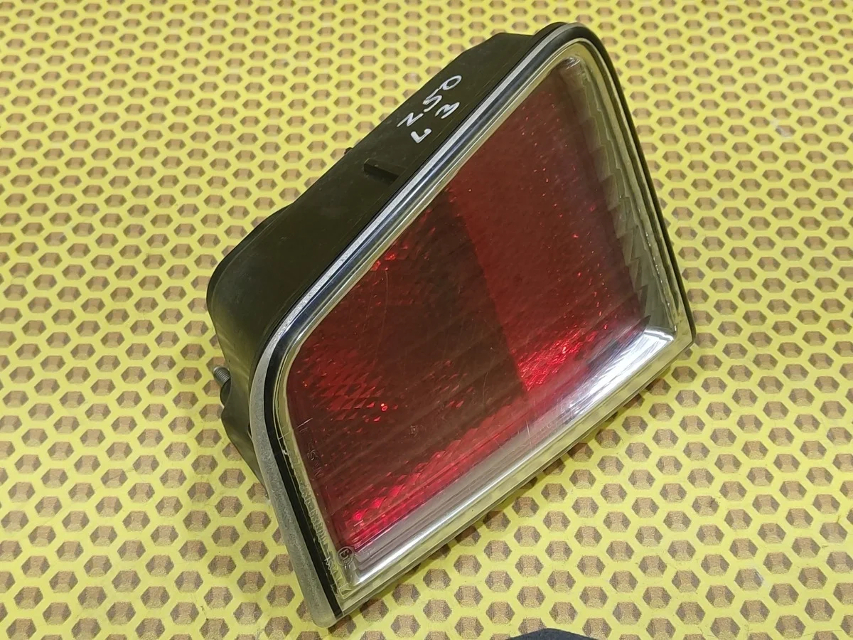 Фонарь в крышку багажника Nissan Murano 2006 Z50