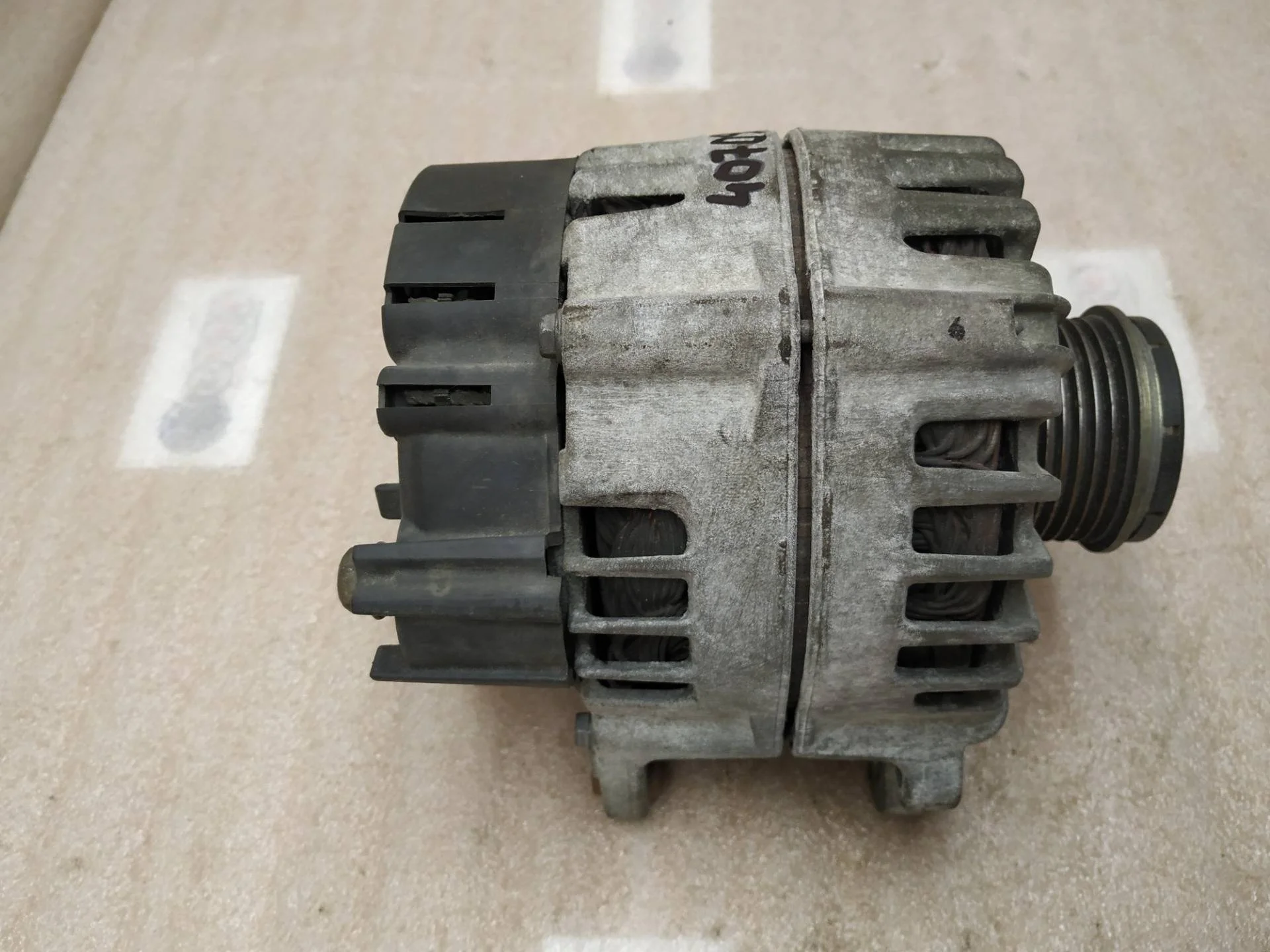 генератор Volkswagen Touareg 2 7P6 2012