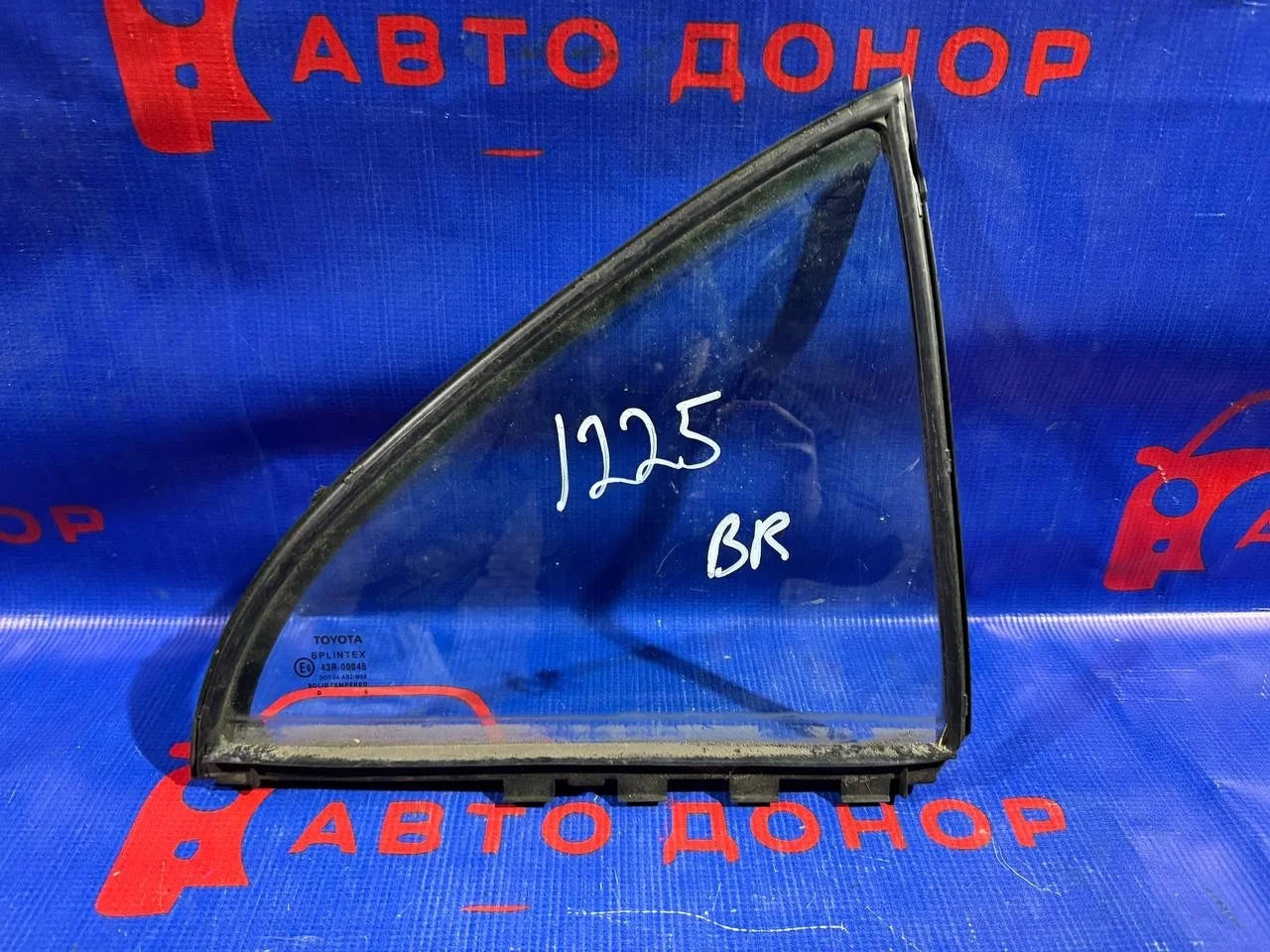 стекло TOYOTA AVENSIS AZT251 -