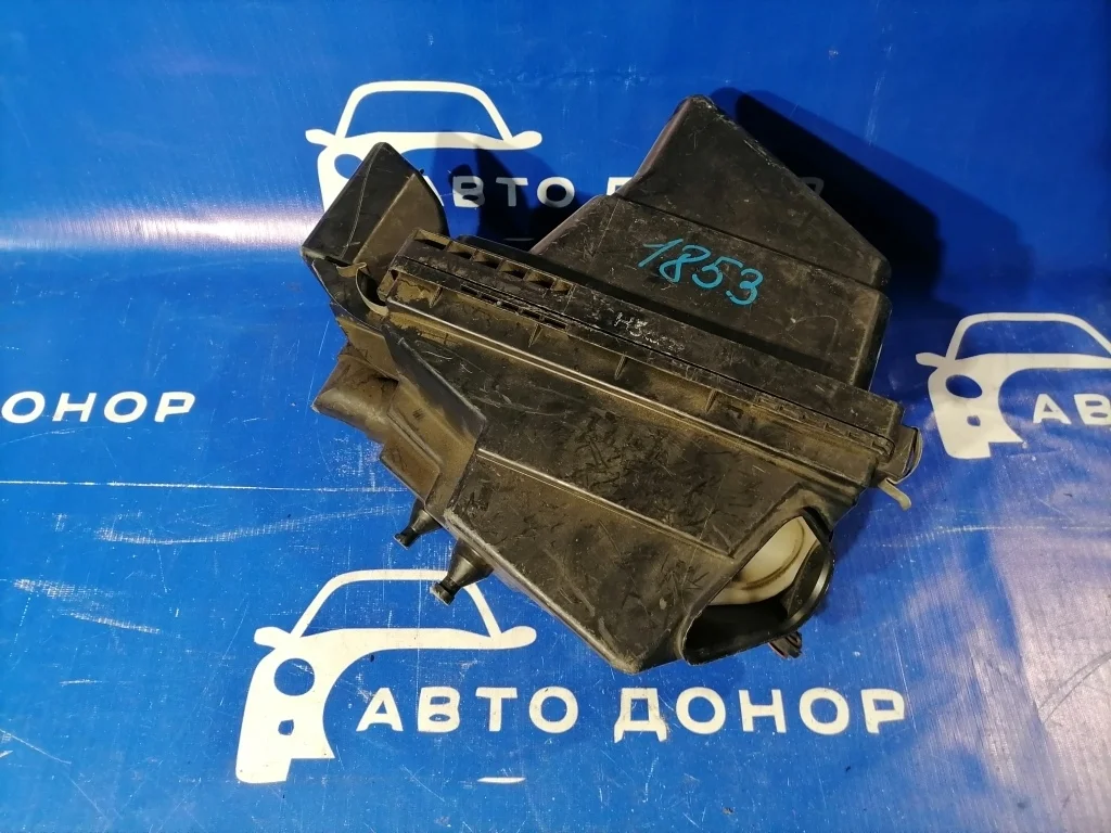 корпус воздушного фильтра NISSAN SERENA RC24 QR25DE
