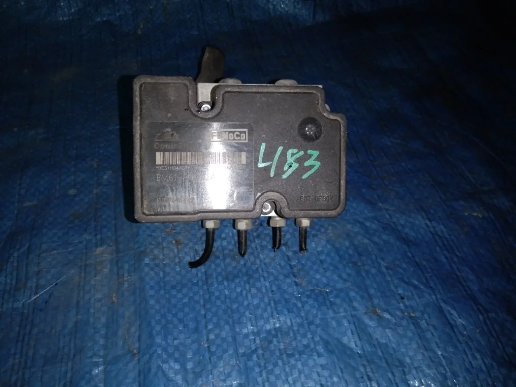 блок abs FORD FOCUS CB8 IQDB