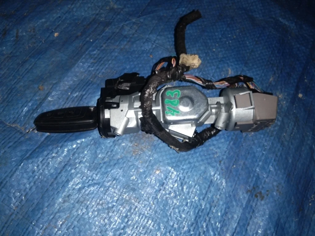 замок зажигания FORD FOCUS CB8 IQDB