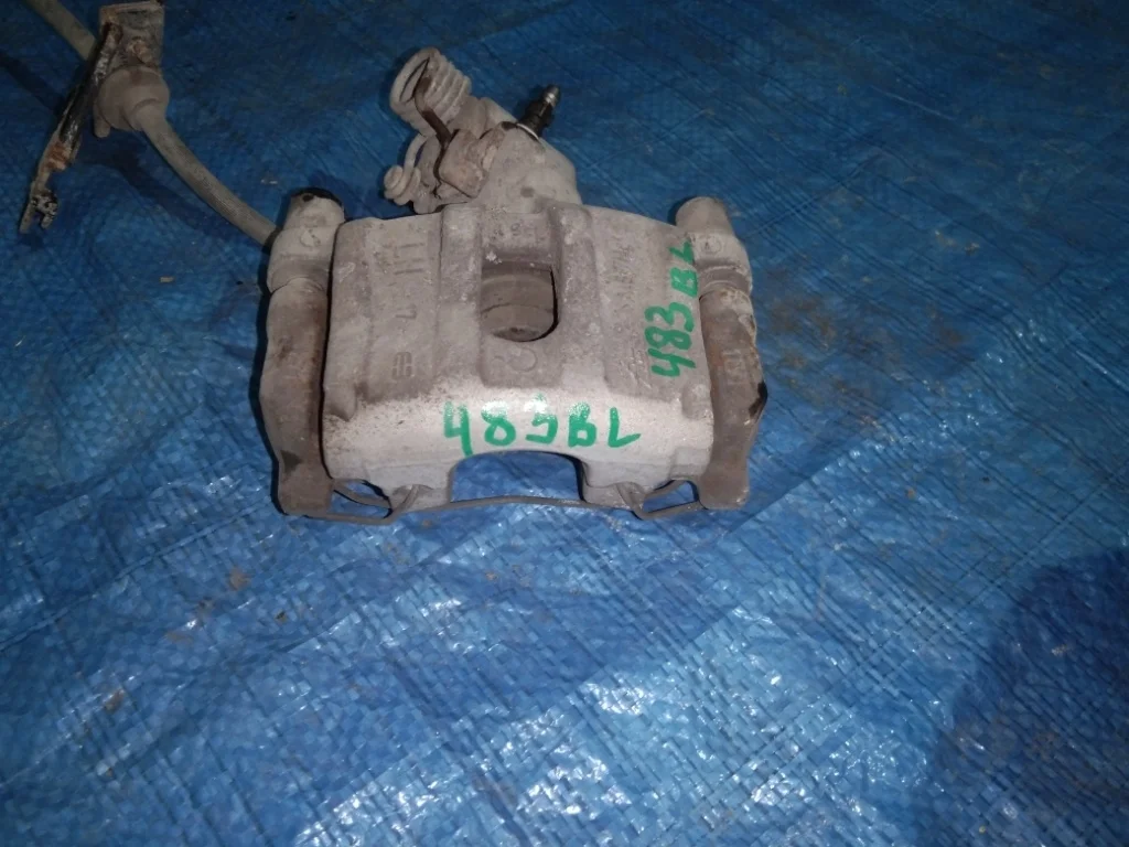 суппорт FORD FOCUS CB8 IQDB