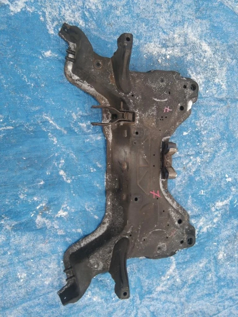 балка под двс CITROEN C4 B7 EP6CDT