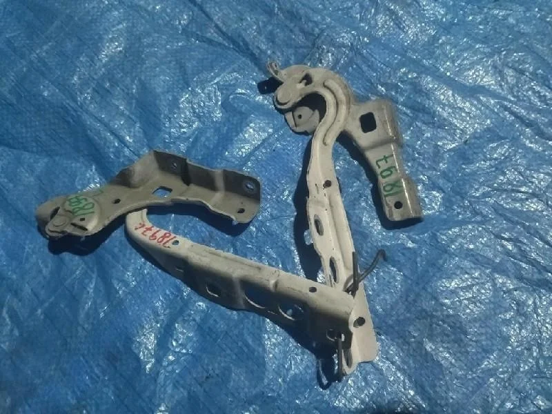 крепление капота CITROEN C4 B7 EP6CDT